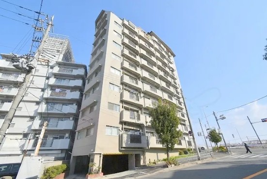 グリーンハイツ東三国　売買価格下げました！利回り１１％！